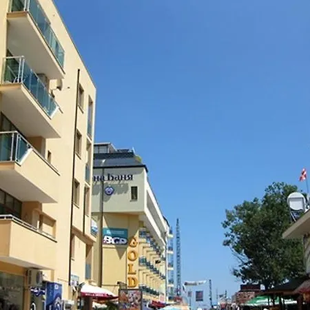 7 In Kaya House