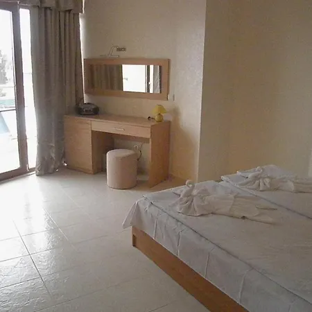 7 In Kaya House Apartment